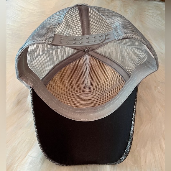 Beautiful Glam & Glitter Sequin Geometric Baseball Cap, one size - Picture 6 of 7